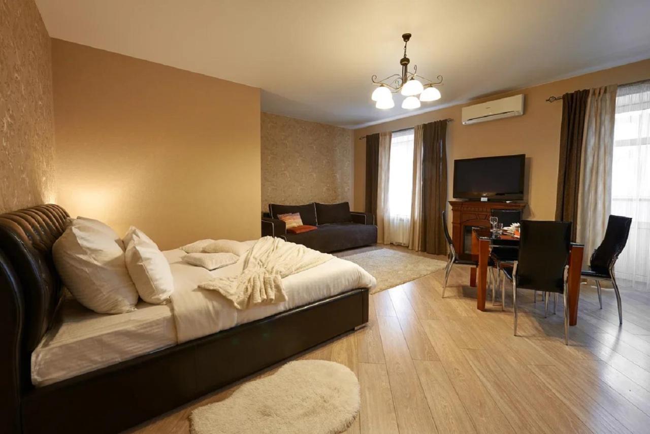 Paulmarie Apartments On Prs. Lenina, 51 โกเมล ภายนอก รูปภาพ