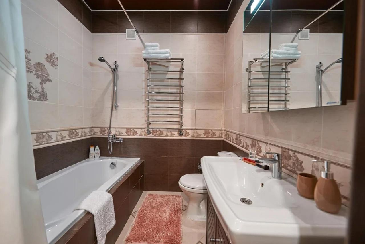 Paulmarie Apartments On Prs. Lenina, 51 โกเมล ภายนอก รูปภาพ